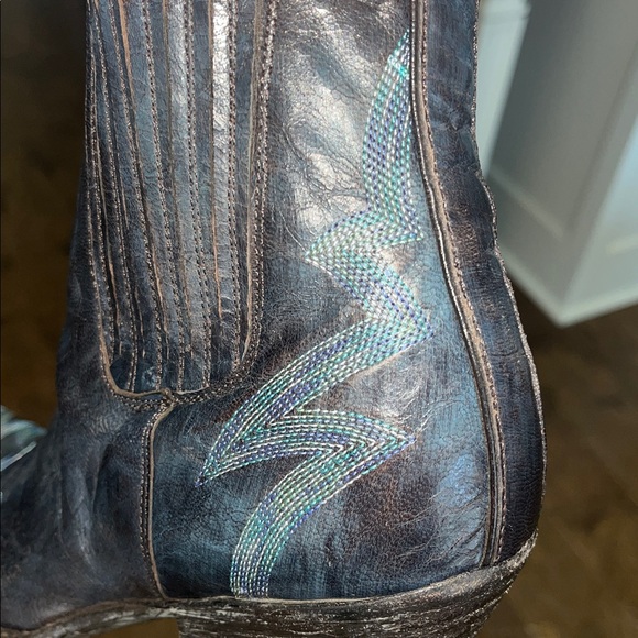 Old Gringo Blue Ankle Boots featuring Embroidered Design. Size 8 - Picture 9 of 10